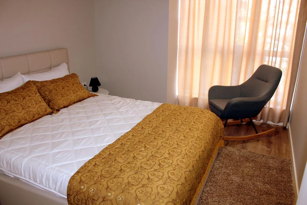 Fleur Apartment Tirana
